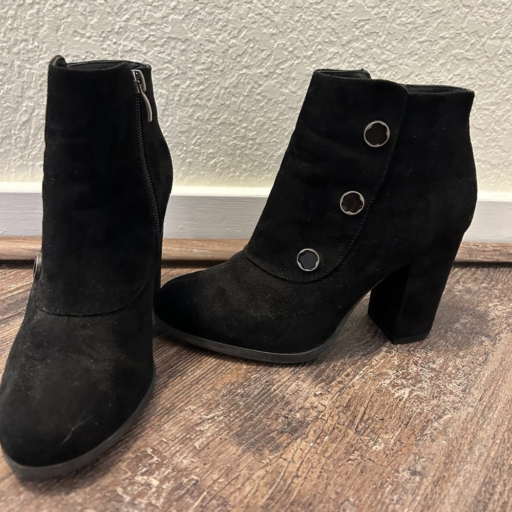 Black heeled booties - Size 7